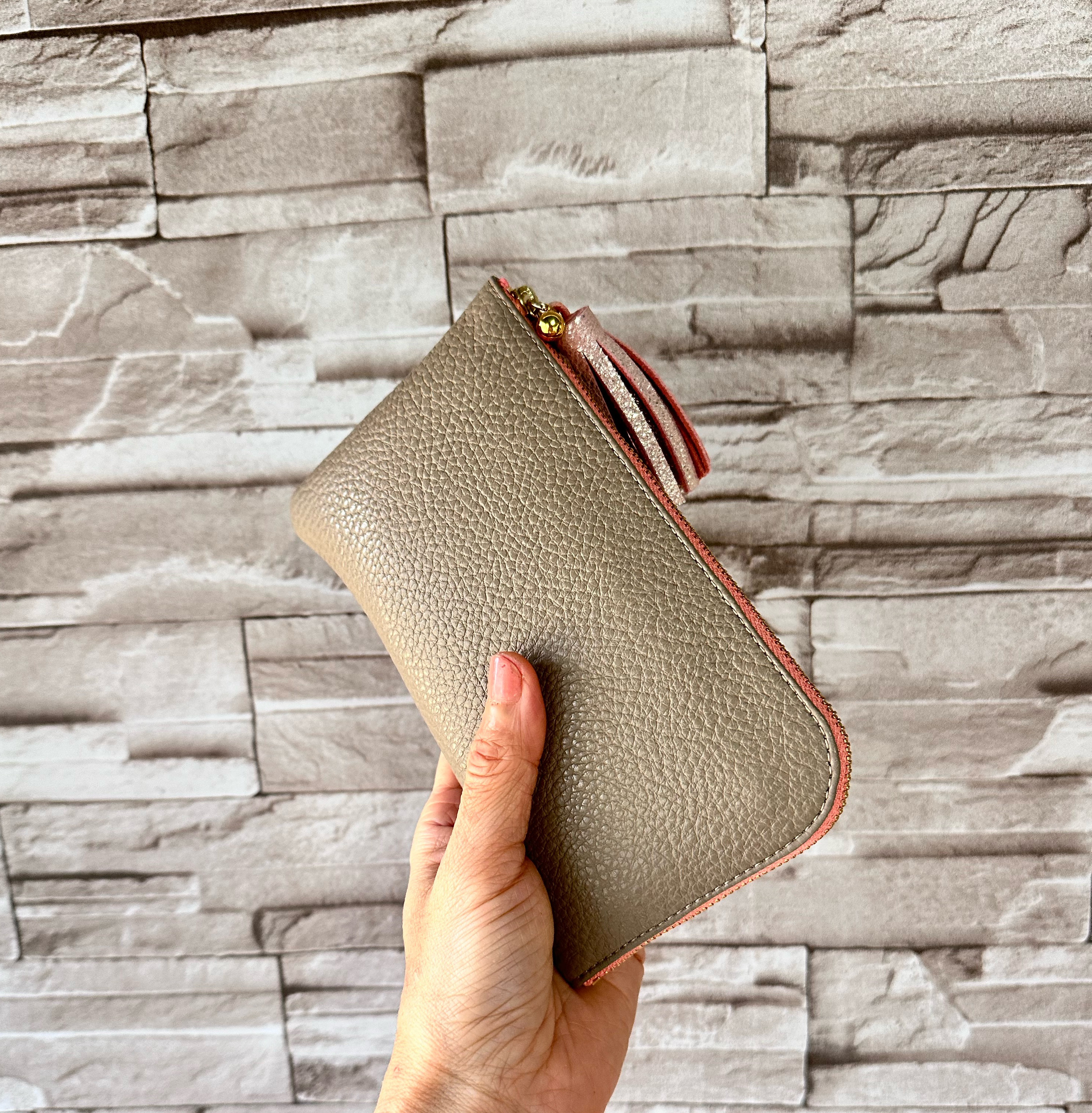 【受注生産】☆使いやすくてコンパクト☆長財布『coronコロン』milk beigeミルクベージュ　シボモデル