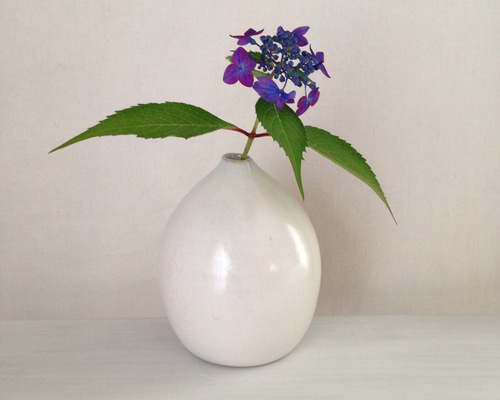 一輪挿し(アンティークホワイト)B 一輪挿し・花瓶・花器 yoko