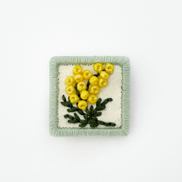 豊富な，限定SALE ミモザのビーズ刺繍ブローチ