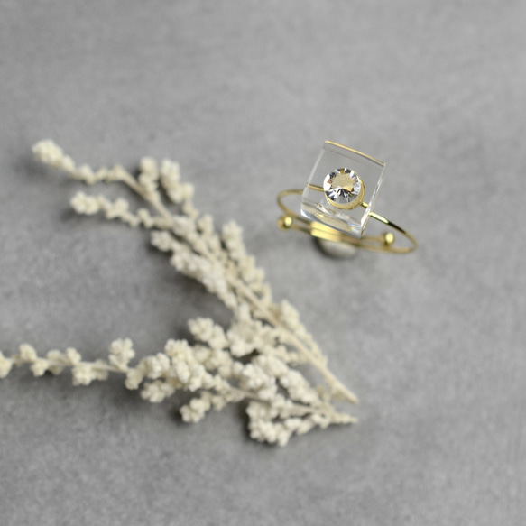 キュービック・ジルコニアのリング レジン 指輪 ゴールドカラー フリーサイズ ギフト 誕生日プレゼント 母の日 3枚目の画像