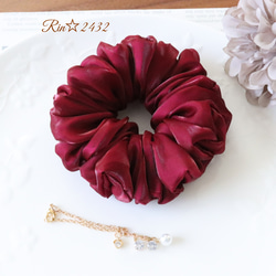 上質なサテン・A・Mサイズ】ツヤツヤ煌めく滑らかな手触りのシュシュ