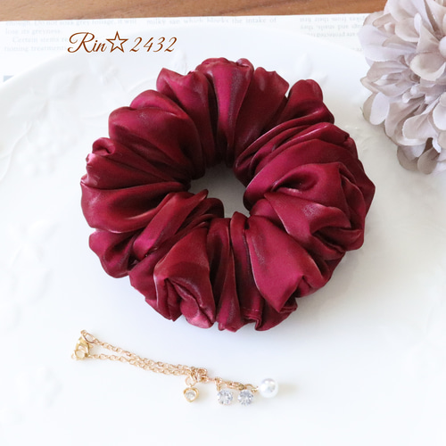 上質なサテン・A・Mサイズ】ツヤツヤ煌めく滑らかな手触りのシュシュ