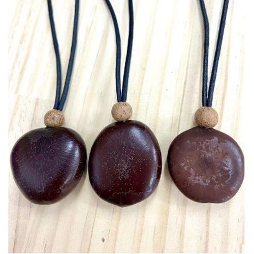 モダマ玉ストラップ根付け チャーム ST-019 世界で一番大きい豆 ネック