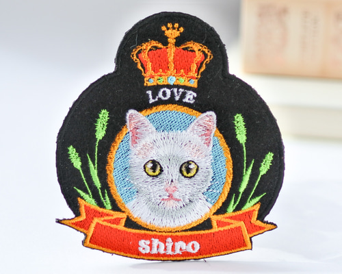 うちの子刺繍ワッペン〔白猫〕（名入れ&文字入れ） ペット服