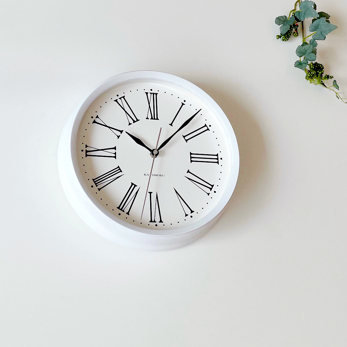 KATOMOKU muku lock 5 ホワイト km-58WH 掛け時計 木製 静か オシャレ ローマ数字