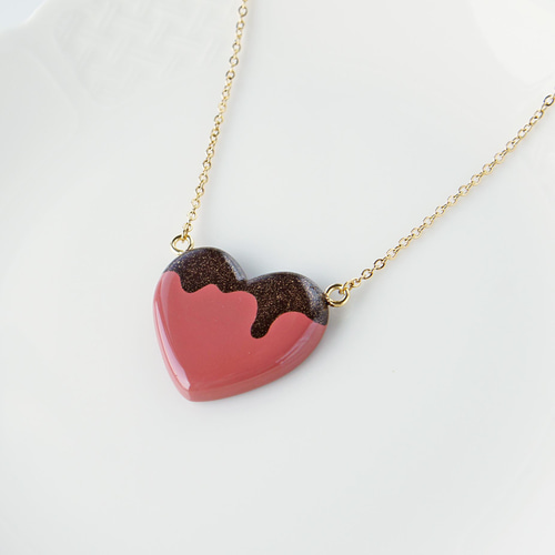 とろけるハートネックレス・ルビーチョコ ネックレス・ペンダント  