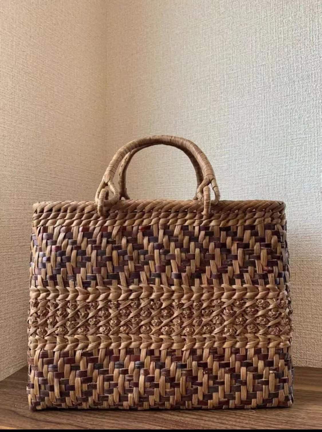 新品　山葡萄かごバッグ 桜皮籠バッグ 手提げ 籠 保存袋付き 手作りバッグ 山葡萄かごバッグ 桜皮籠バッグ 手提げ 籠 保存袋付き 手作り A6