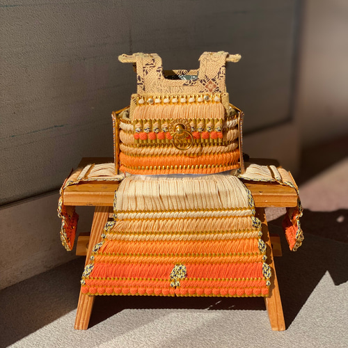 五月人形】【鎧飾り】【端午の節句】陽（ひなた）5号大鎧櫃（ひつ