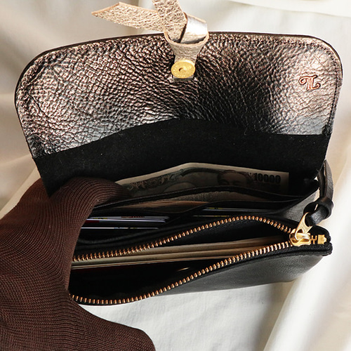 リボン付き大きな2層の長財布/黒レザー財布にシルバーリボン/gift  