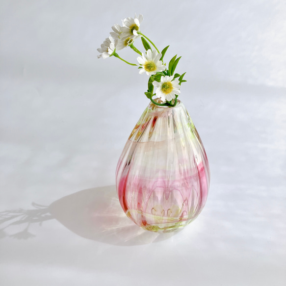 [春陽] ＊ 花瓶　フラワーベース　吹きガラス 1枚目の画像