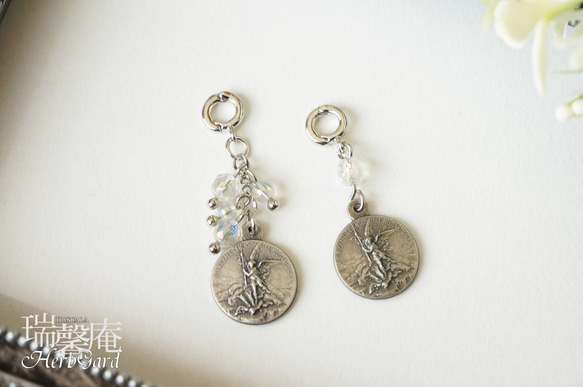 【ミニチャーム・大天使ミカエル（いぶし銀×聖母）】ブレスレットチャーム、携帯ストラップ、ペンダントトップ等に 1枚目の画像