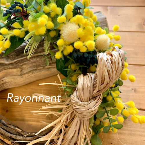 ミモザリース 三日月形 リース Rayonnant 通販 11227587｜Creema(クリーマ)