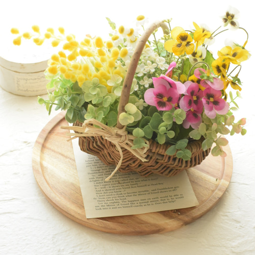 パンジーとミモザの寄せ植えバスケットアレンジメント アートフラワー