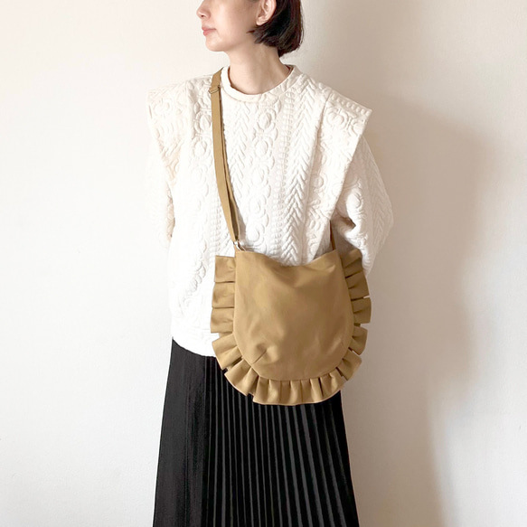 【受注生産】 frill shoulder bag （camel） 5枚目の画像