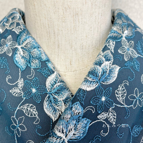 洗える刺繍半衿 ペールブルーの薔薇 和装小物（帯・半襟） 半衿