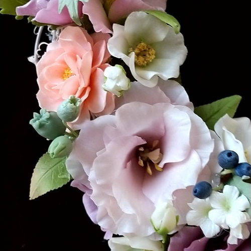 専用出品ハンドメイド／薔薇雑貨／クレイフラワーアレンジメント／粘土／リース ハンドメイド／薔薇雑貨／バラのリース／クレイフラワー