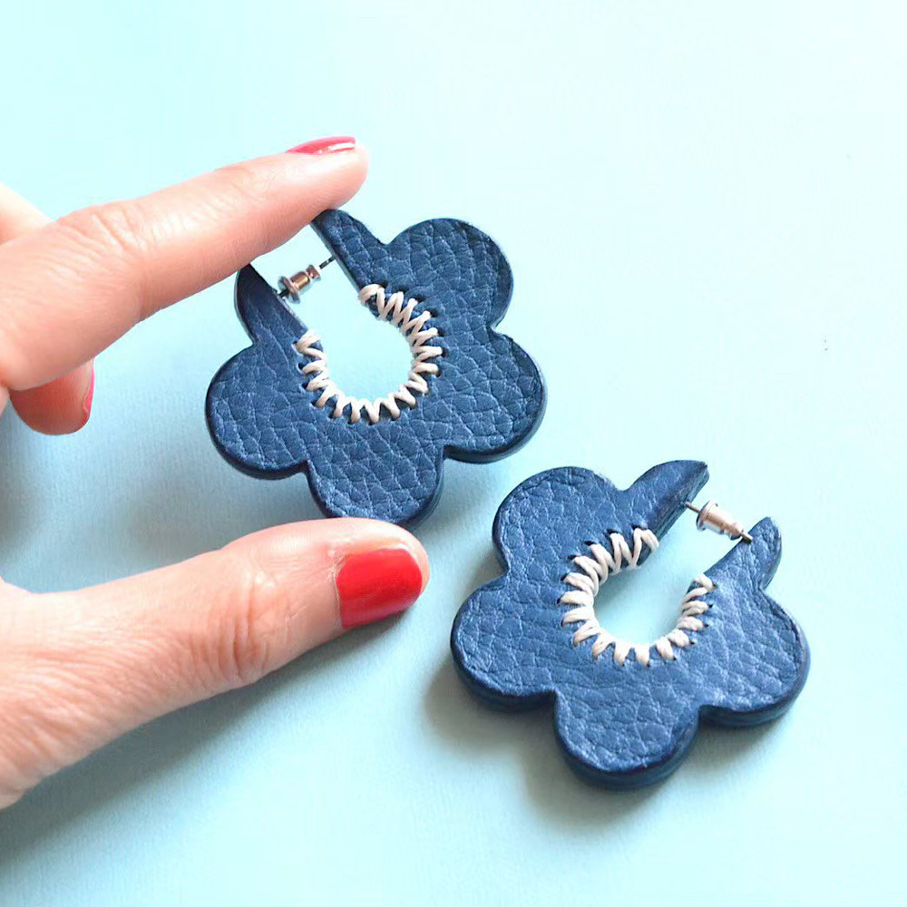 Nemophila【レザーピアス】 “blue”