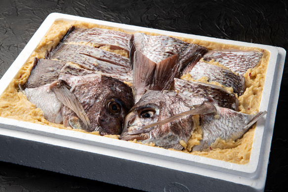 【送料無料】伝承の味　鯛の一本漬 3枚目の画像
