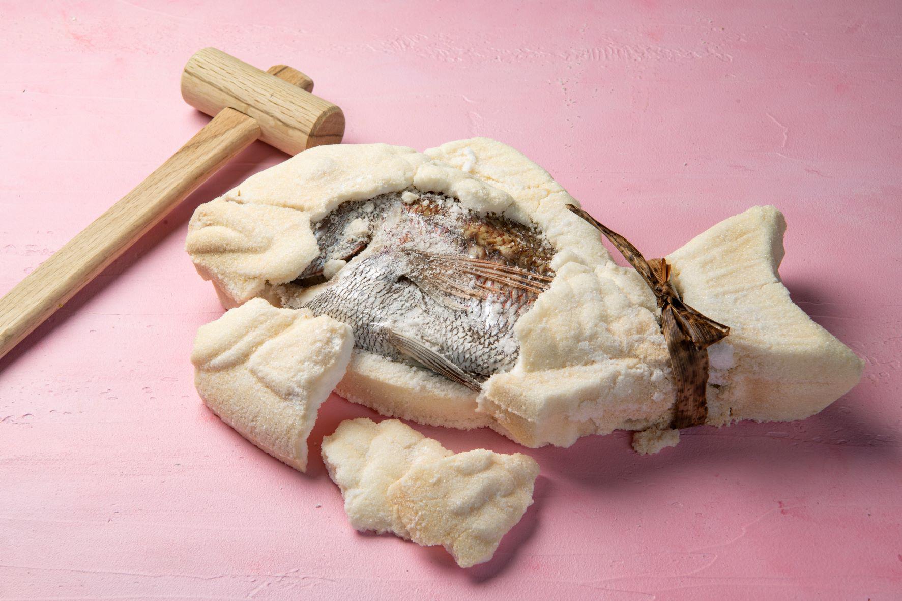 【送料無料】お祝や、入学卒業、イベントに！笑顔あふれる鯛の塩釜