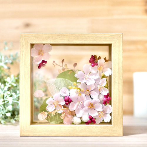 水面に浮かぶ桜 フレームアレンジメント その他インテリア雑貨 nozomi