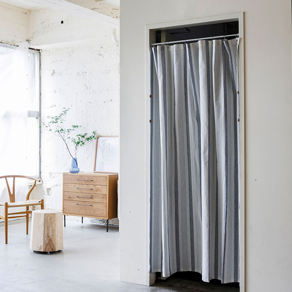 自然素材 リネン混 たてストライプ 間仕切り 「モーニネイビー