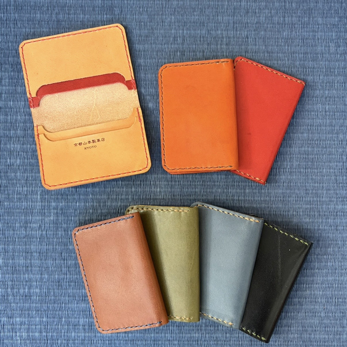 【全７色】二つ折りパスケース　カードケース　スリム　栃木レザー