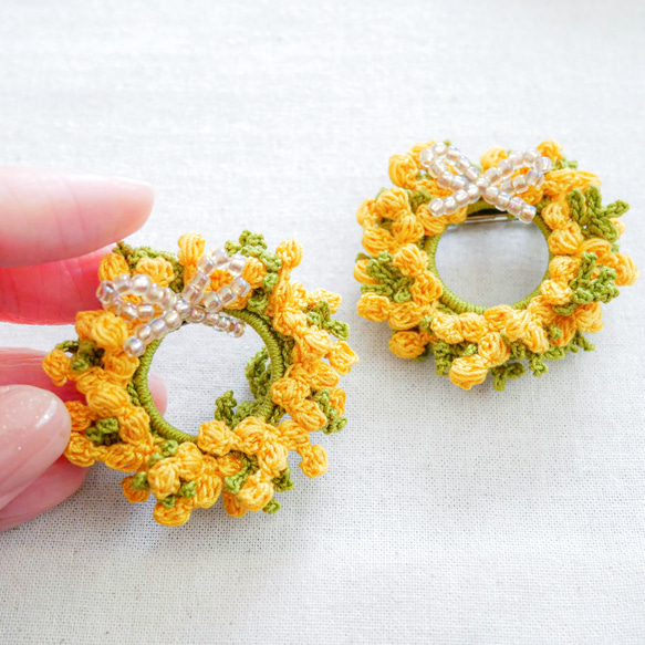 ﾟ ミモザのリースブローチ ブローチ 編み物屋 ami-mate 通販 11264514