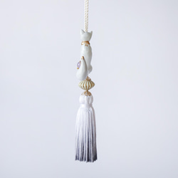 【特集掲載】12ヵ月の誕生石から選べる天然石 お守り提灯狐 きつねの帯飾り / 薄墨グラデーションタッセル 8枚目の画像
