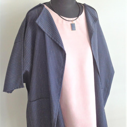 伝統織物のトップブランド本塩沢の洋服（ジャケット）／紺地白縞目色／２分縞模様 6枚目の画像