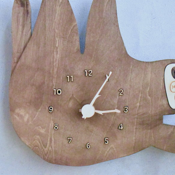 【枝付き】ナマケモノとチルアウトできる＊レギュラーサイズ 時計 木製 掛け時計 3枚目の画像