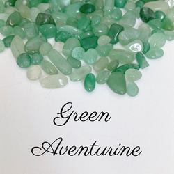 マラカイト 孔雀石 さざれ石20g 天然石 𝓝𝓪𝓝𝓪𝓛𝓪 通販 9319413