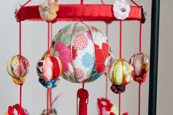 【2024年・ひな祭り】初節句うさぎシンプル2-絹のつりびな(台セット)-京都の縫製師が手縫いしました 13枚目の画像