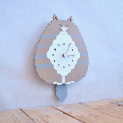 ノルウェージャン・フォレスト・キャット レギュラーサイズ 時計 木製 振り子時計 掛け時計 2枚目の画像