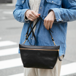 【限量特價】單肩包、手拿包、斜背包、肩帶包、黑色、HAB015 第3張的照片