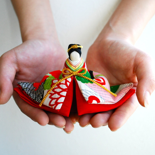 大人の雛人形 正絹古布使用の一点物 ひな祭りのインテリアを華やかに