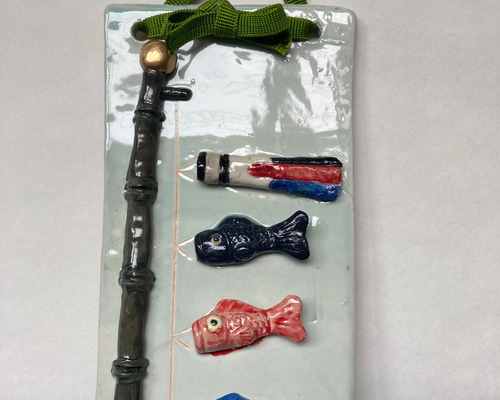 陶器製 鯉のぼり絵皿 専用箱付き　半額価格！ 陶器製 鯉のぼり絵皿 専用箱付き 半額価格！ - メルカリ