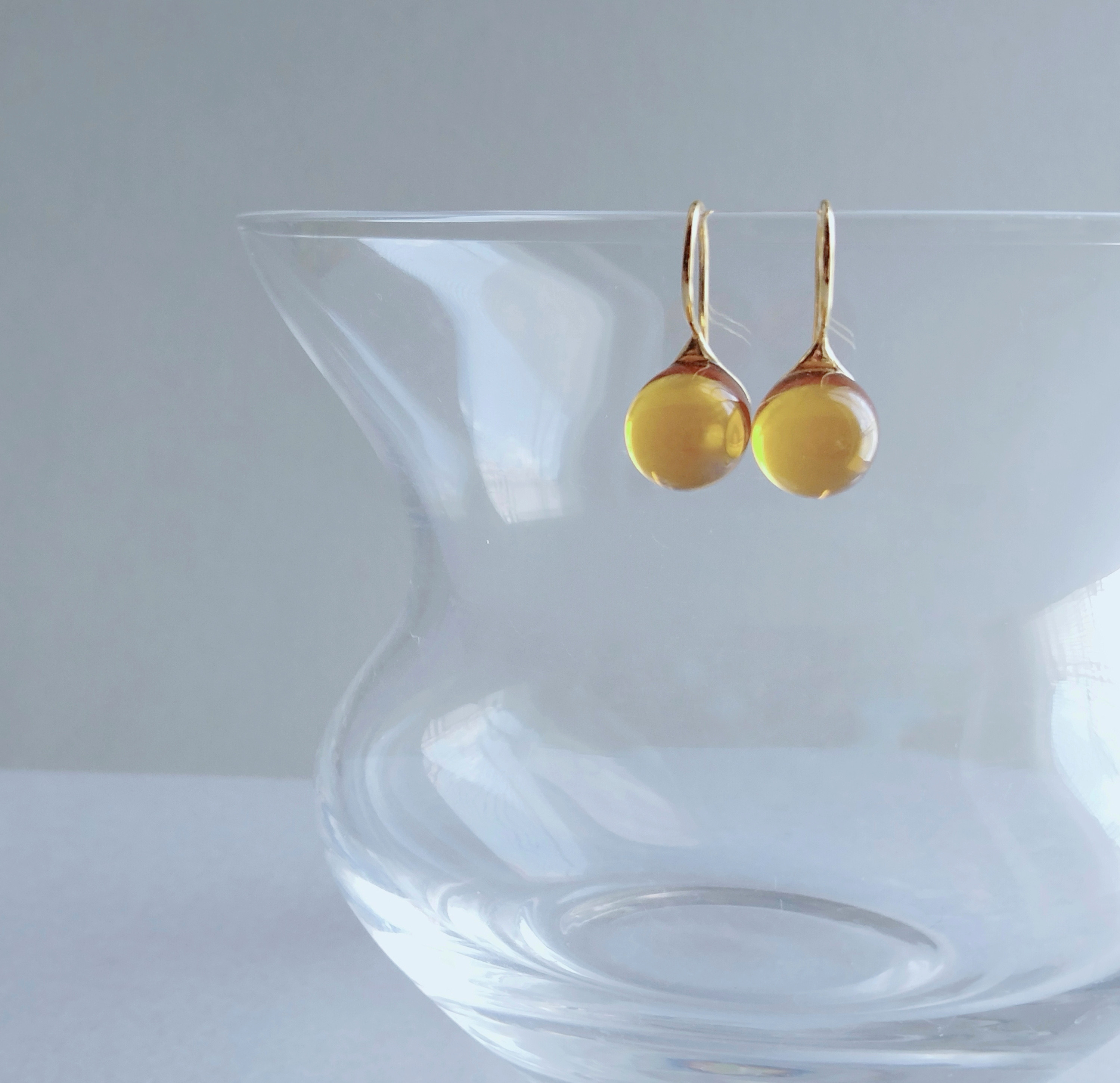 送料無料【受注制作】ガラスのしずくピアス オレンジ