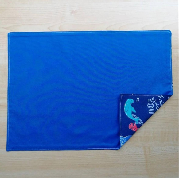 25×35 海 の 生き物 × 青 ブロード ランチョンマット 2枚目の画像