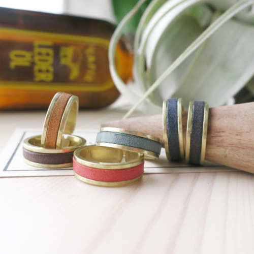 真鍮とレザーの育てるリング6mm幅【6色展開】【7号〜26号対応】【刻印