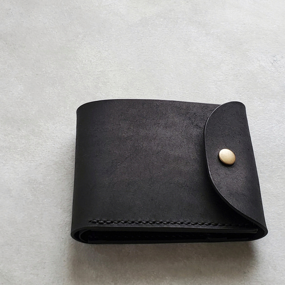 大人シンプルな二つ折り財布（ブラック） 8枚目の画像