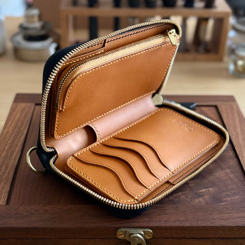 受注製作 栃木ワイルドサドルブラック ラウンドファスナーミドル