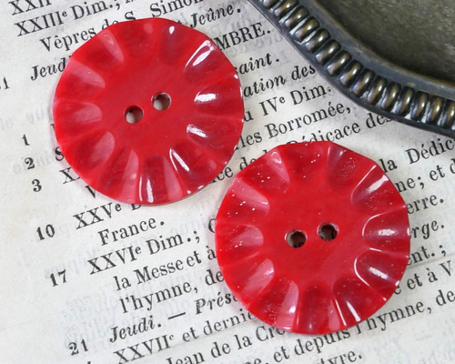 フランスアンティークベークライトボタン（レッドLL） 2個セット