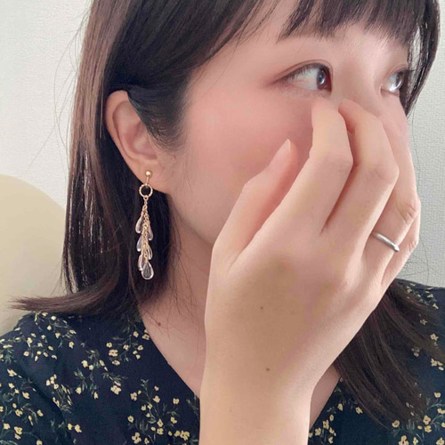 ワイヤーしずく(ゴールドピアス/イヤリング) ピアス（フック
