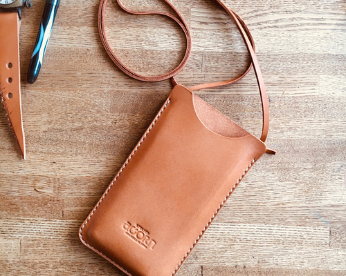 ★アトリエ制作★一点もの★牛革★リュック&手持ち&ショルダー★ ヌメ革 スマホショルダーバッグ キャメル 手縫い ☆送料無料