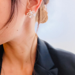 ❁⃘人気No1【卒業式.入学式.卒園式.入園式.成人式.お祝い.結婚式.パーティー】大きなビジュー*ピアス／イヤリング 3枚目の画像