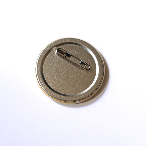 缶バッチ ビッグ57mm こっち見んな NB-1 その他ファッション雑貨