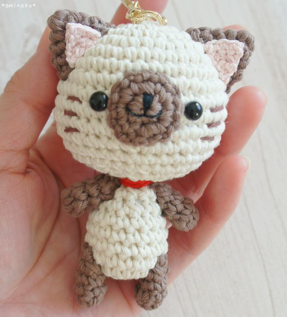 一緒にお出かけ行こうよ♡シャム猫さんキーホルダー（ブラウン