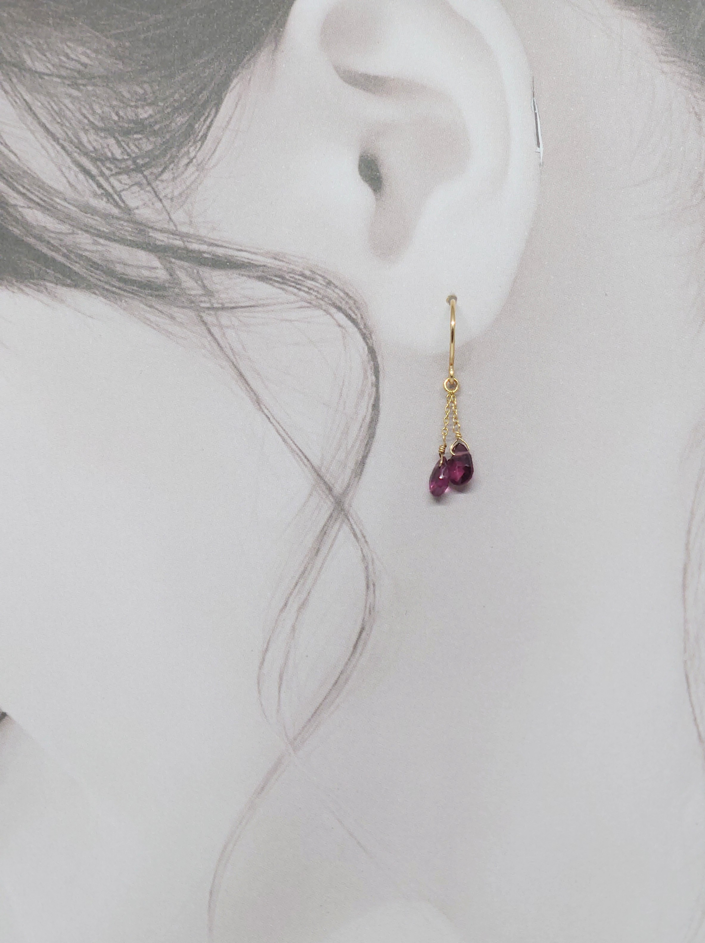 K18 ロードライトガーネットピアス