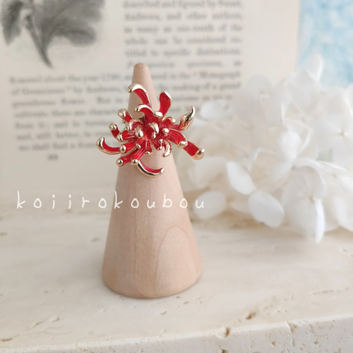 赤い彼岸花のイヤーカフ Ⅰ イヤーカフ koiirokoubou 通販 11314854