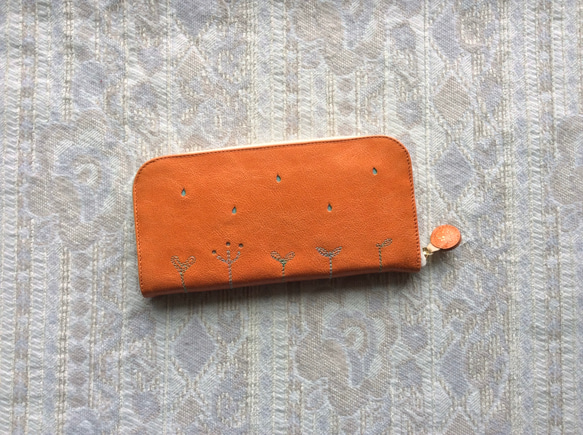 刺繍革財布『LIFE』つやORANGE（ヤギ革）☆スリムタイプ☆ラウンドファスナー型 2枚目の画像